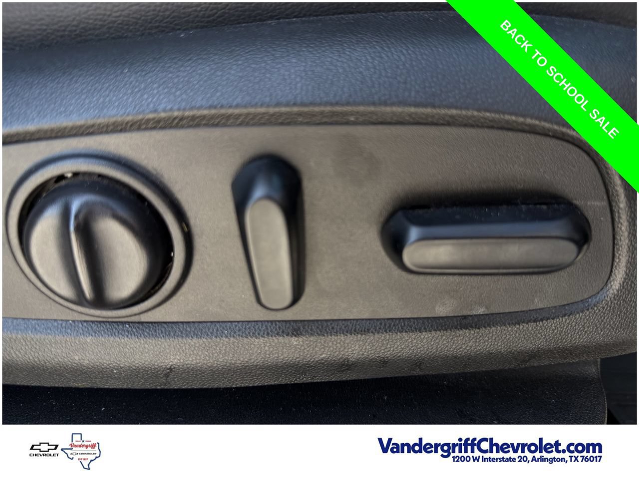 Used 2021 Chevrolet Traverse Premier w/ Redline Edition FWD image 25
