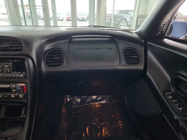 Used 2004 Chevrolet Corvette Base w/ Preferred Equipment Group image 34