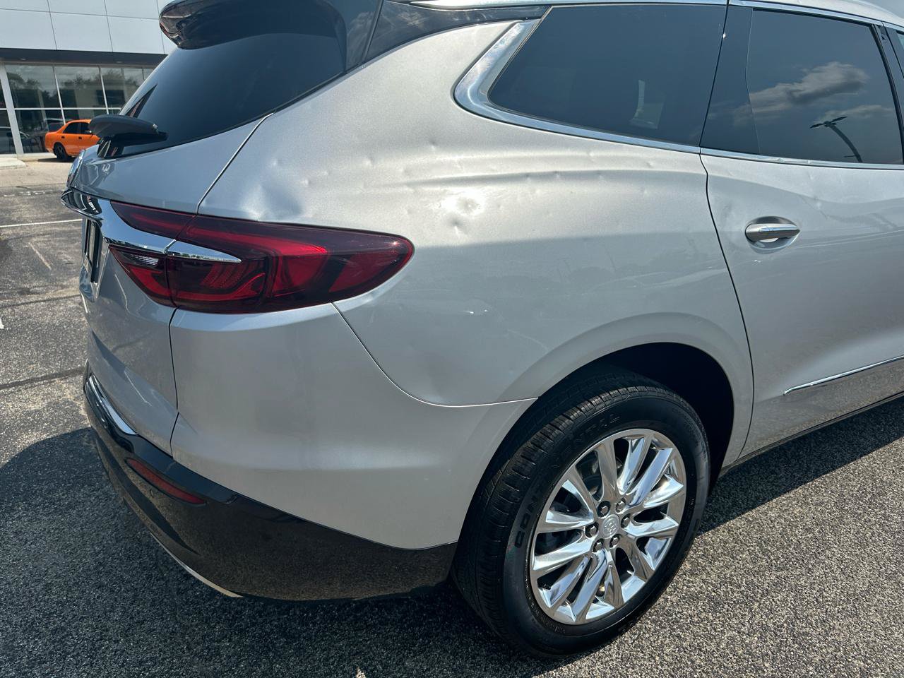 Used 2021 Buick Enclave Premium w/ Sun and Sites Package FWD image 14
