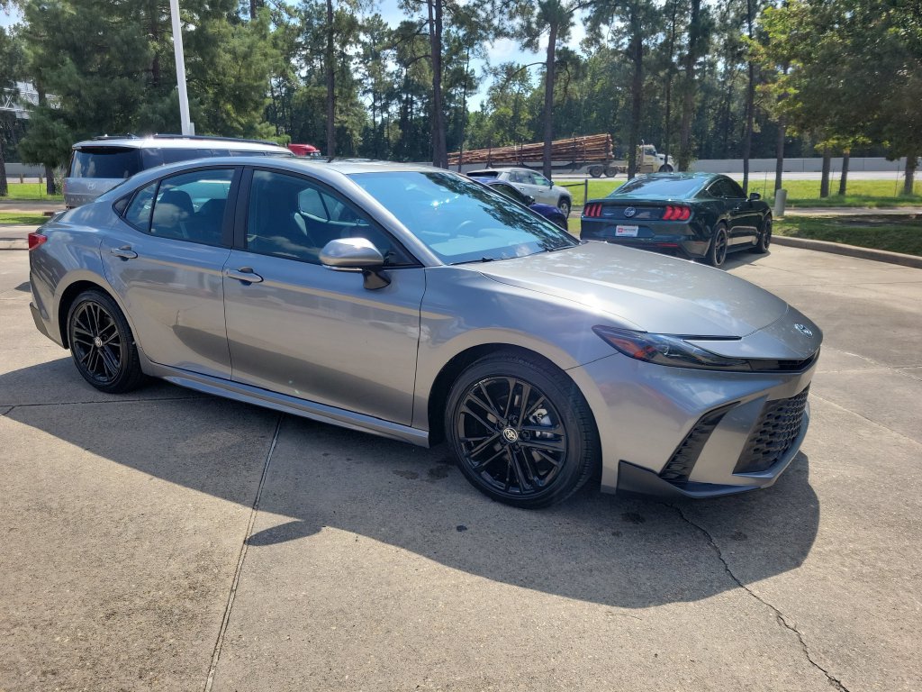 Certified 2026 Toyota Camry SE w/ Convenience Package FWD image 9