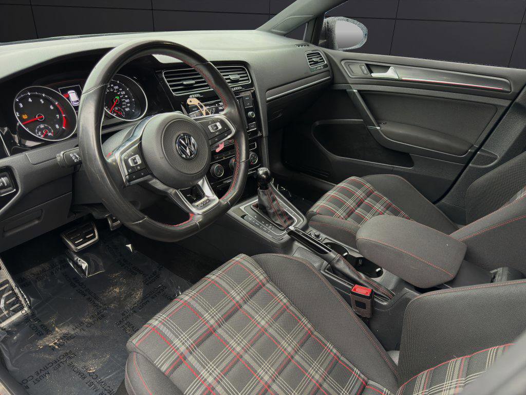 Used 2020 Volkswagen GTI S image 12