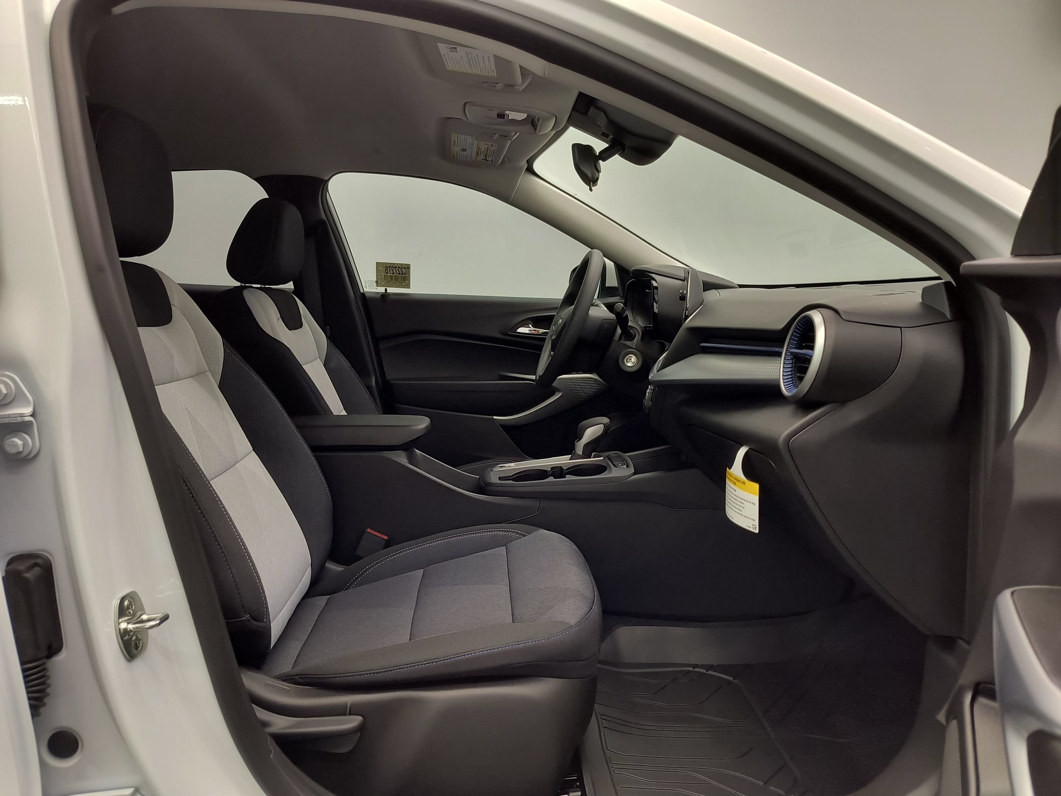 New 2026 Chevrolet Trax LS w/ LS Convenience Package FWD image 22
