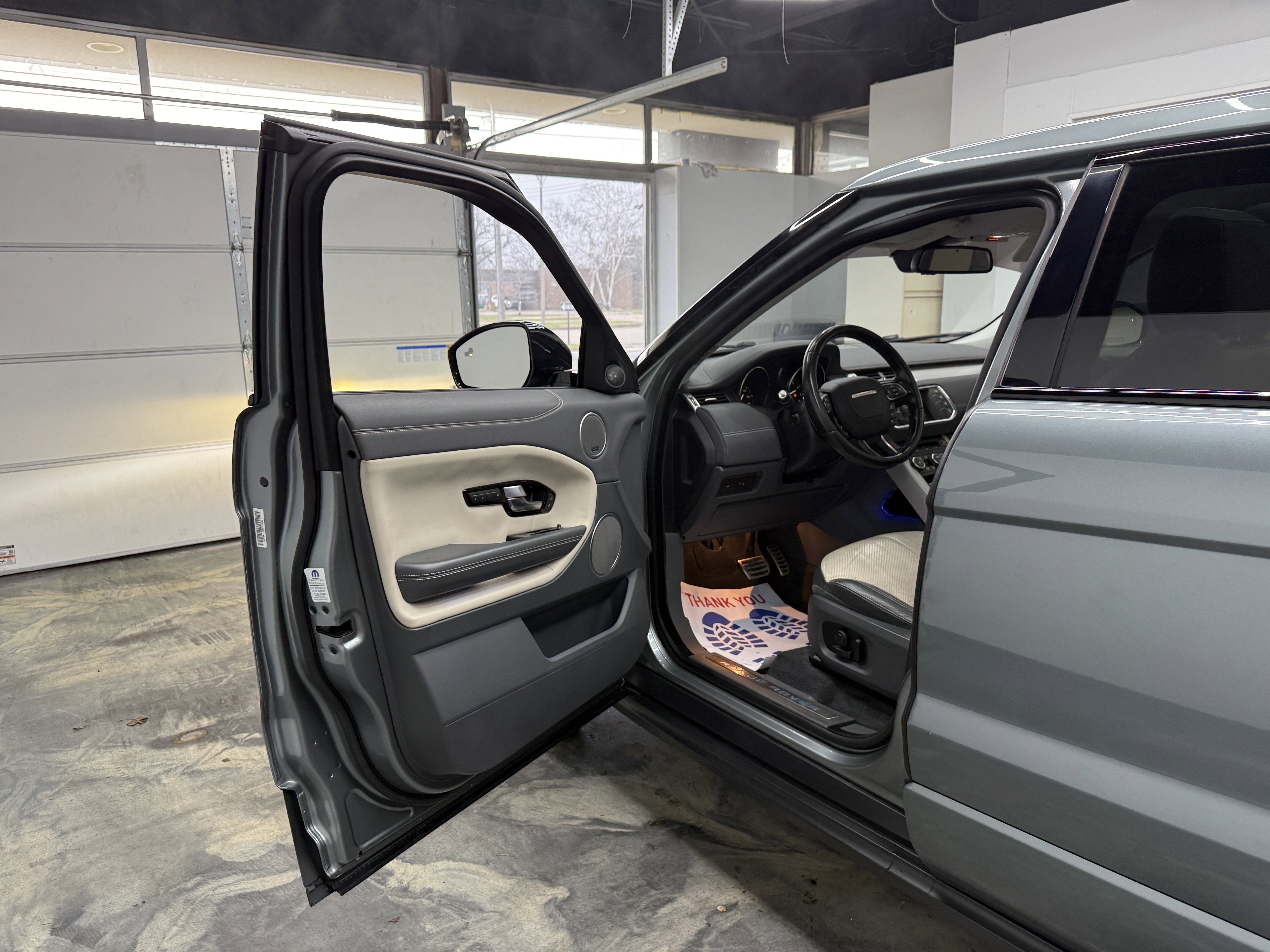 Used 2016 Land Rover Range Rover Evoque HSE Dynamic image 9