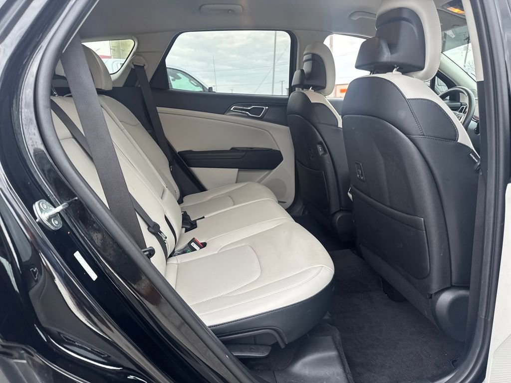 Used 2024 Kia Sportage EX image 15