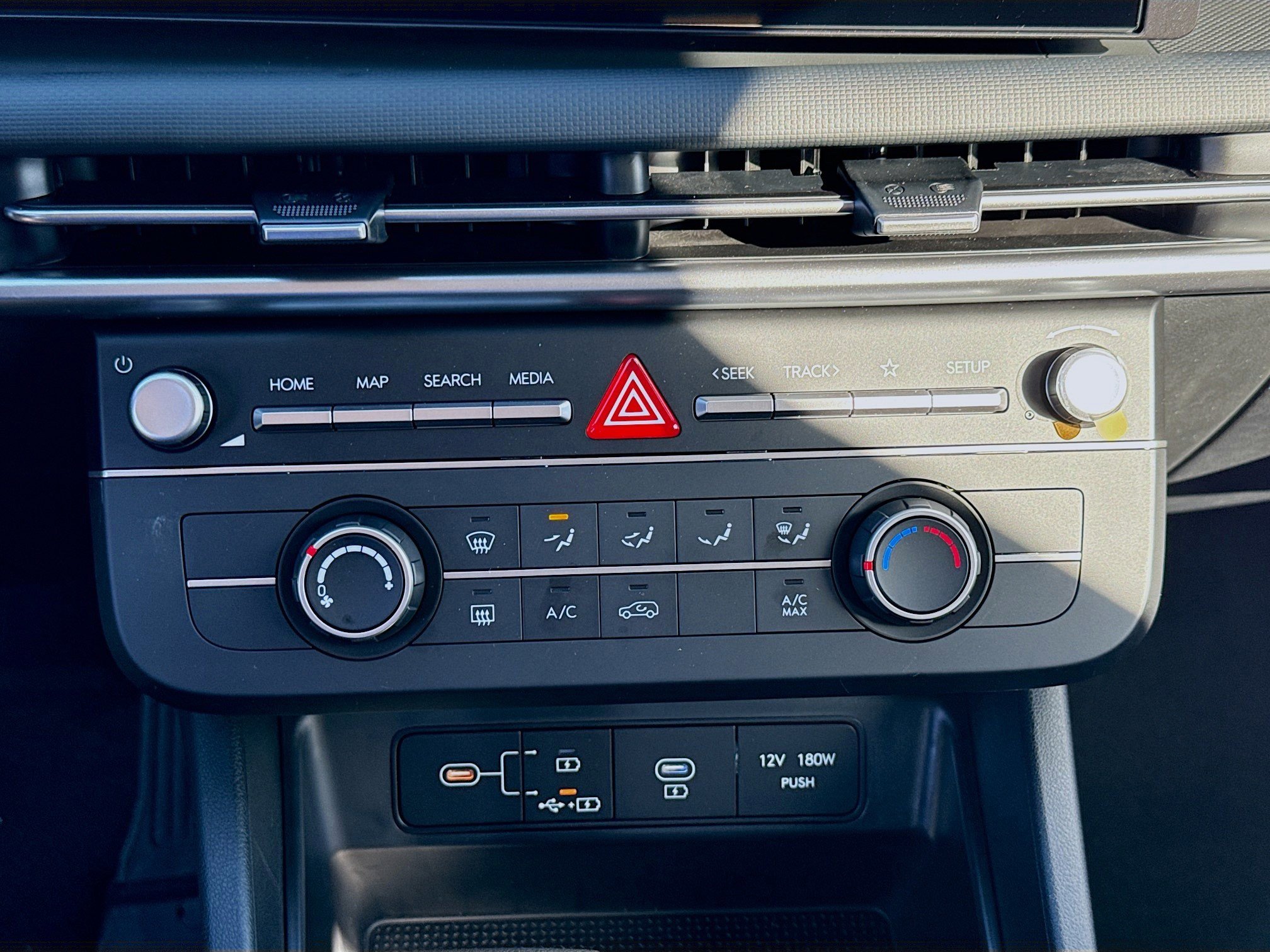 Certified 2026 Hyundai Tucson SE FWD image 12