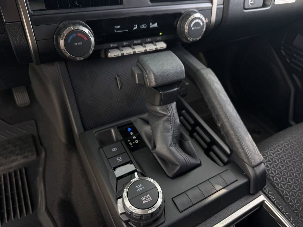 Used 2026 Toyota 4Runner SR5 image 18