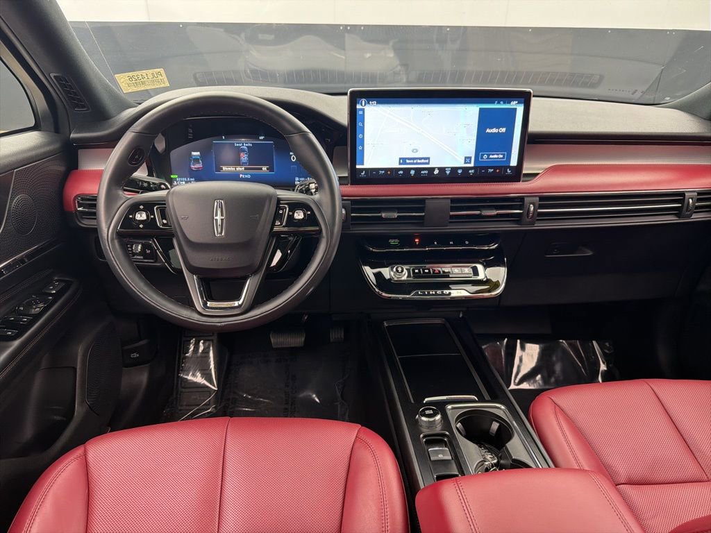 Used 2023 Lincoln Corsair Grand Touring image 7