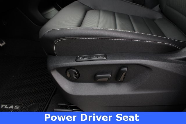 New 2025 Volkswagen Atlas Cross Sport SEL R-Line image 4