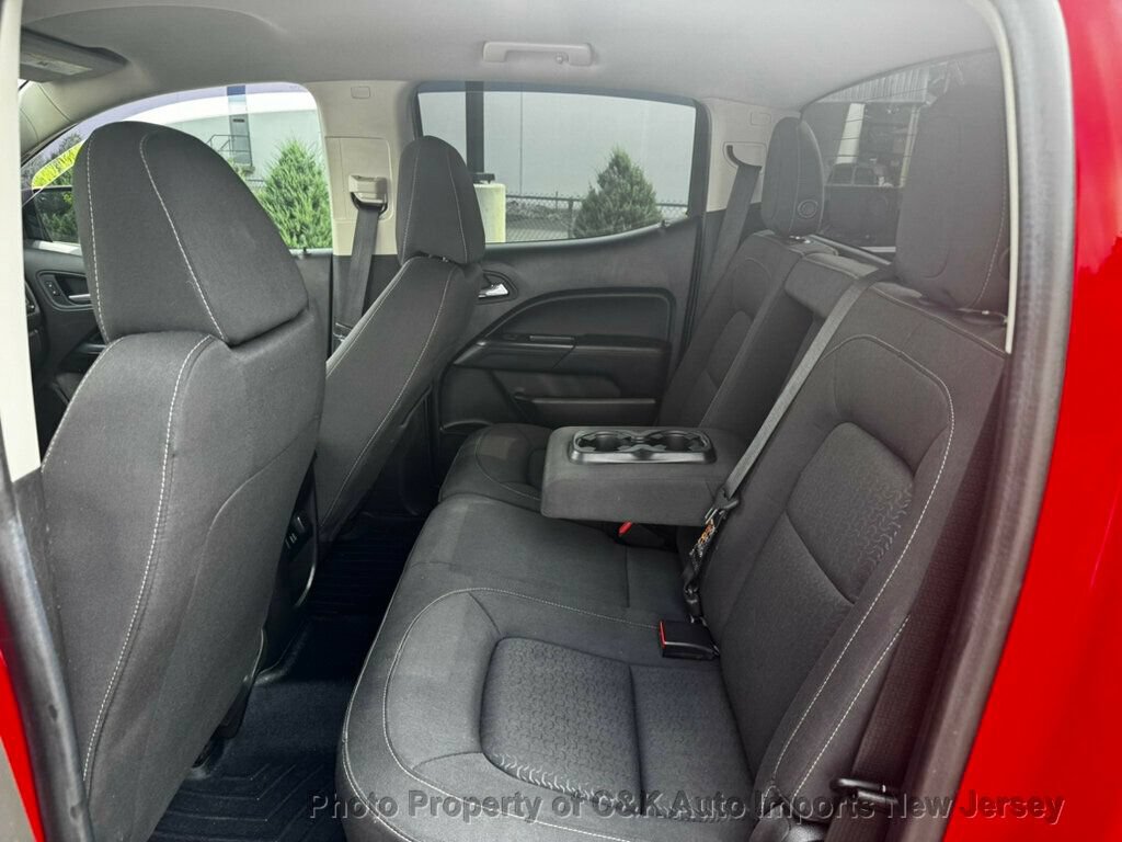 Used 2015 GMC Canyon SLE AWD/4WD image 15