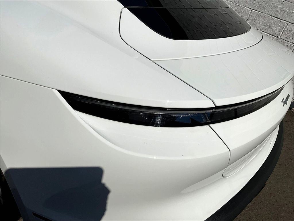 Certified 2024 Porsche Taycan image 31