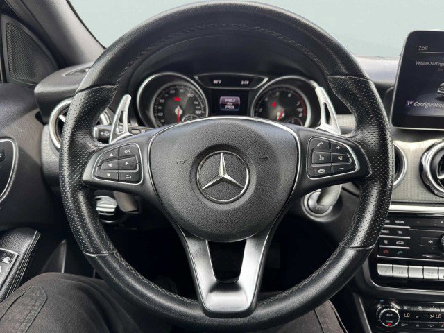 Used 2020 Mercedes-Benz GLA 250 4MATIC image 25