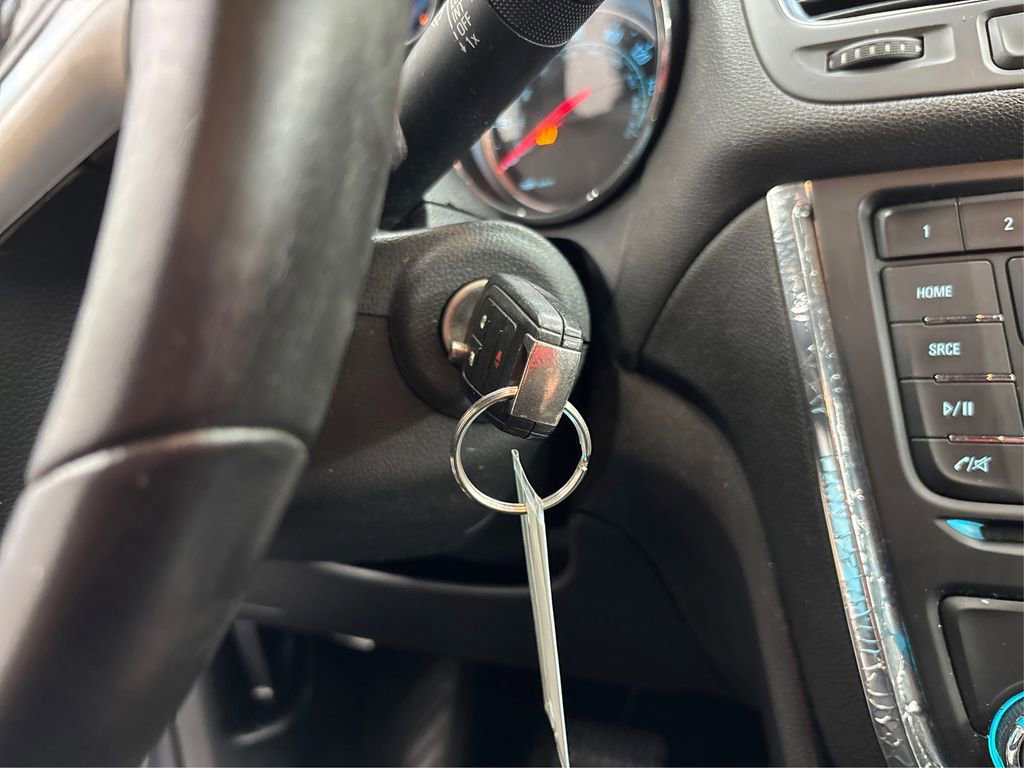 Used 2016 Buick Encore FWD image 28