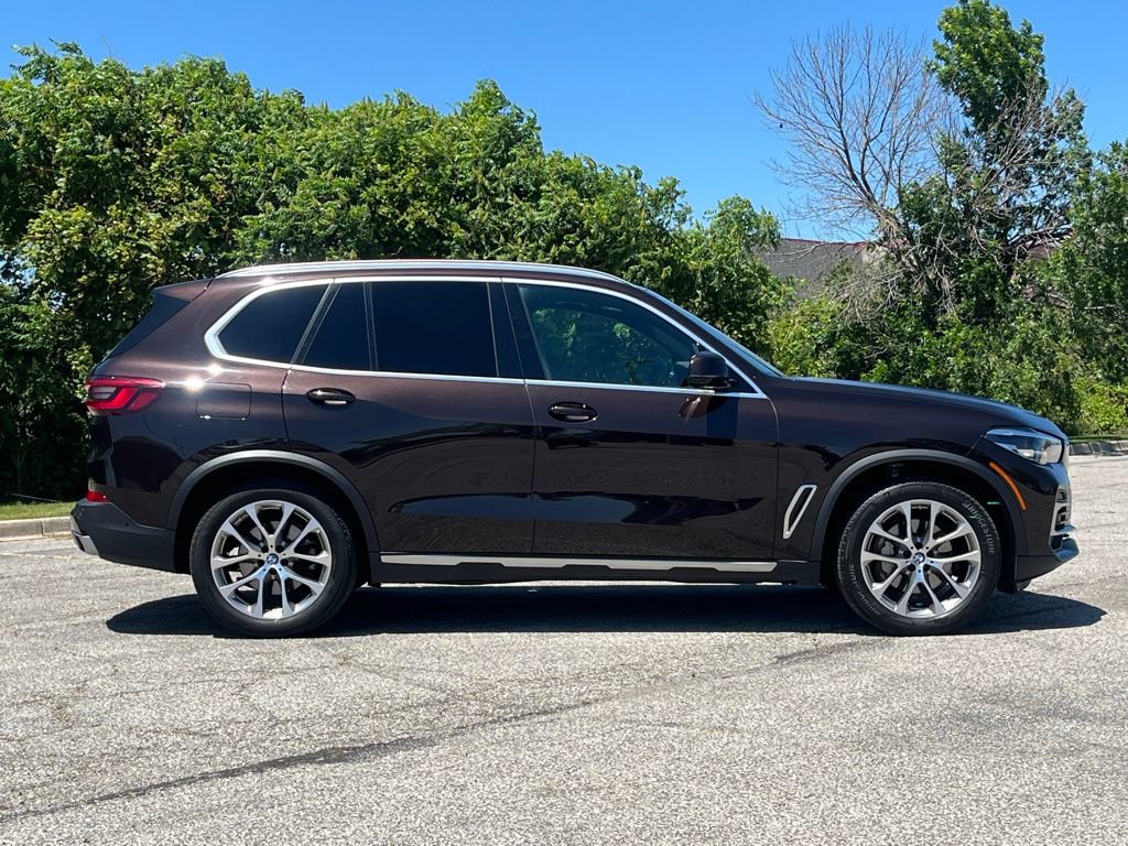 Used 2022 BMW X5 xDrive40i w/ Premium Package AWD/4WD image 8