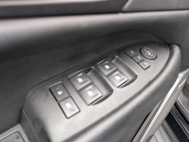 Used 2020 Cadillac Escalade Luxury AWD/4WD image 11
