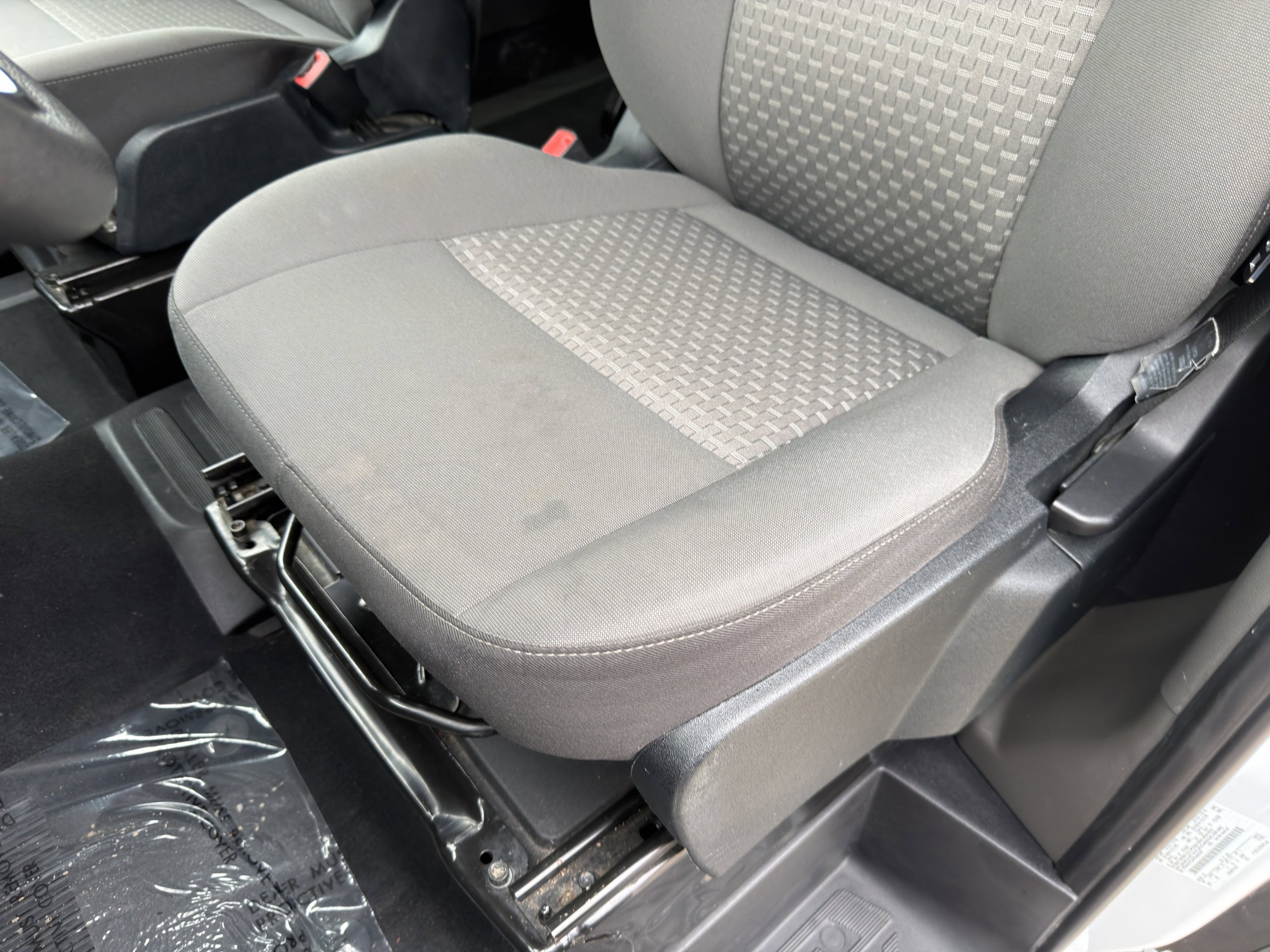 Used 2023 Ford Transit 350 XLT image 11