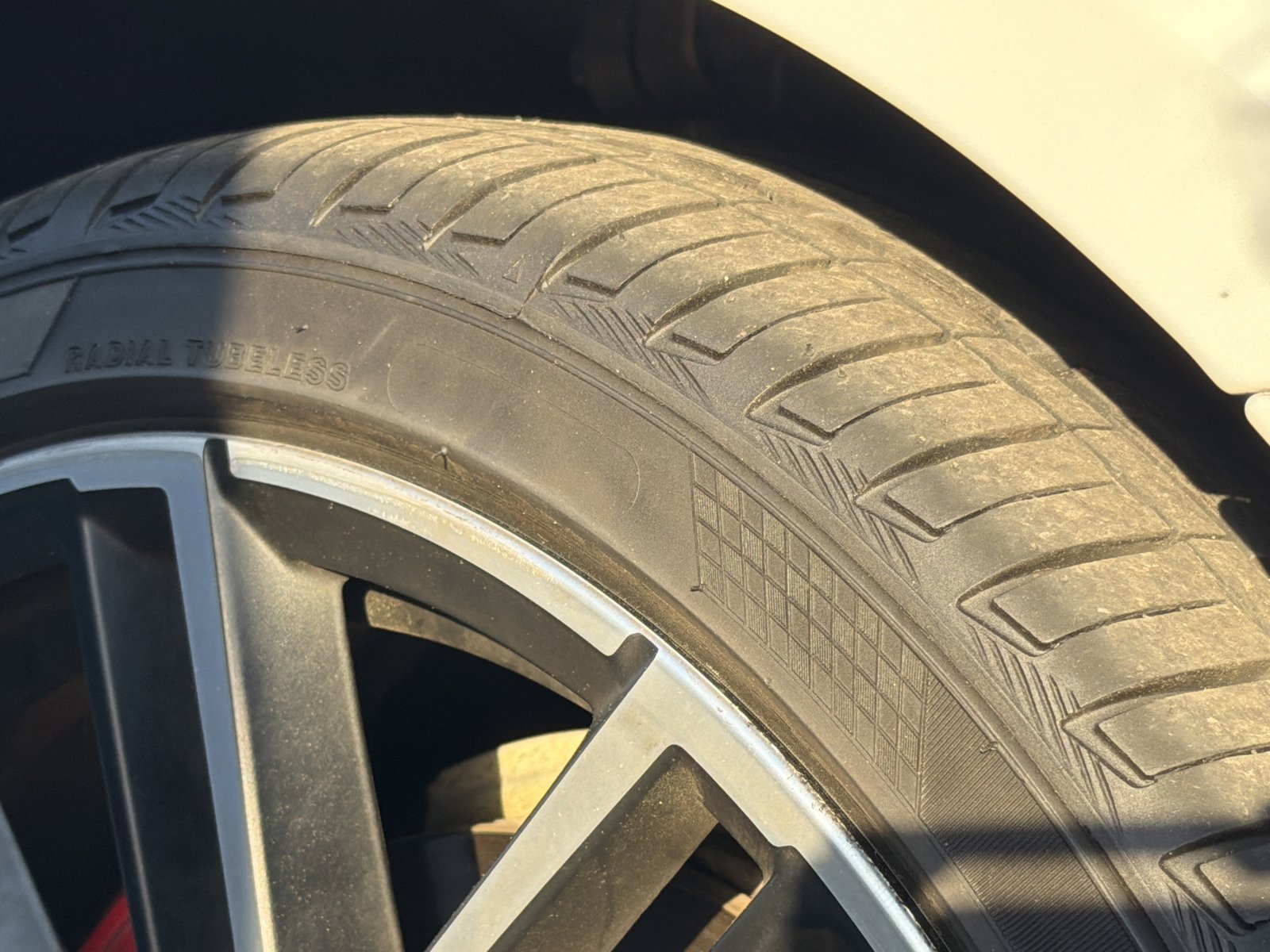 Used 2021 BMW 530e w/ M Sport Package image 5