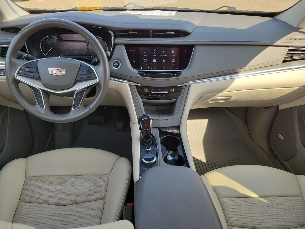 Used 2022 Cadillac XT5 Premium Luxury w/ LPO, Floor Liner Package FWD image 34