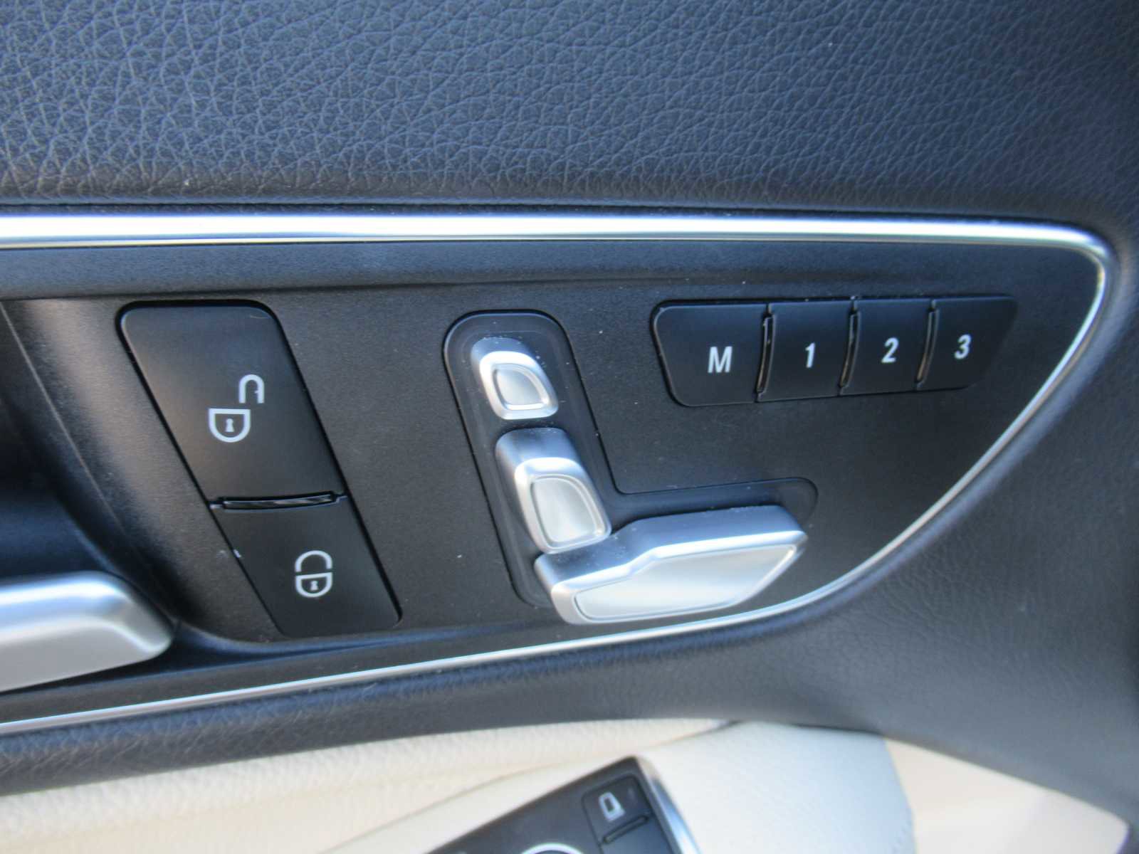 Used 2019 Mercedes-Benz CLA 250 CLA 250 image 18