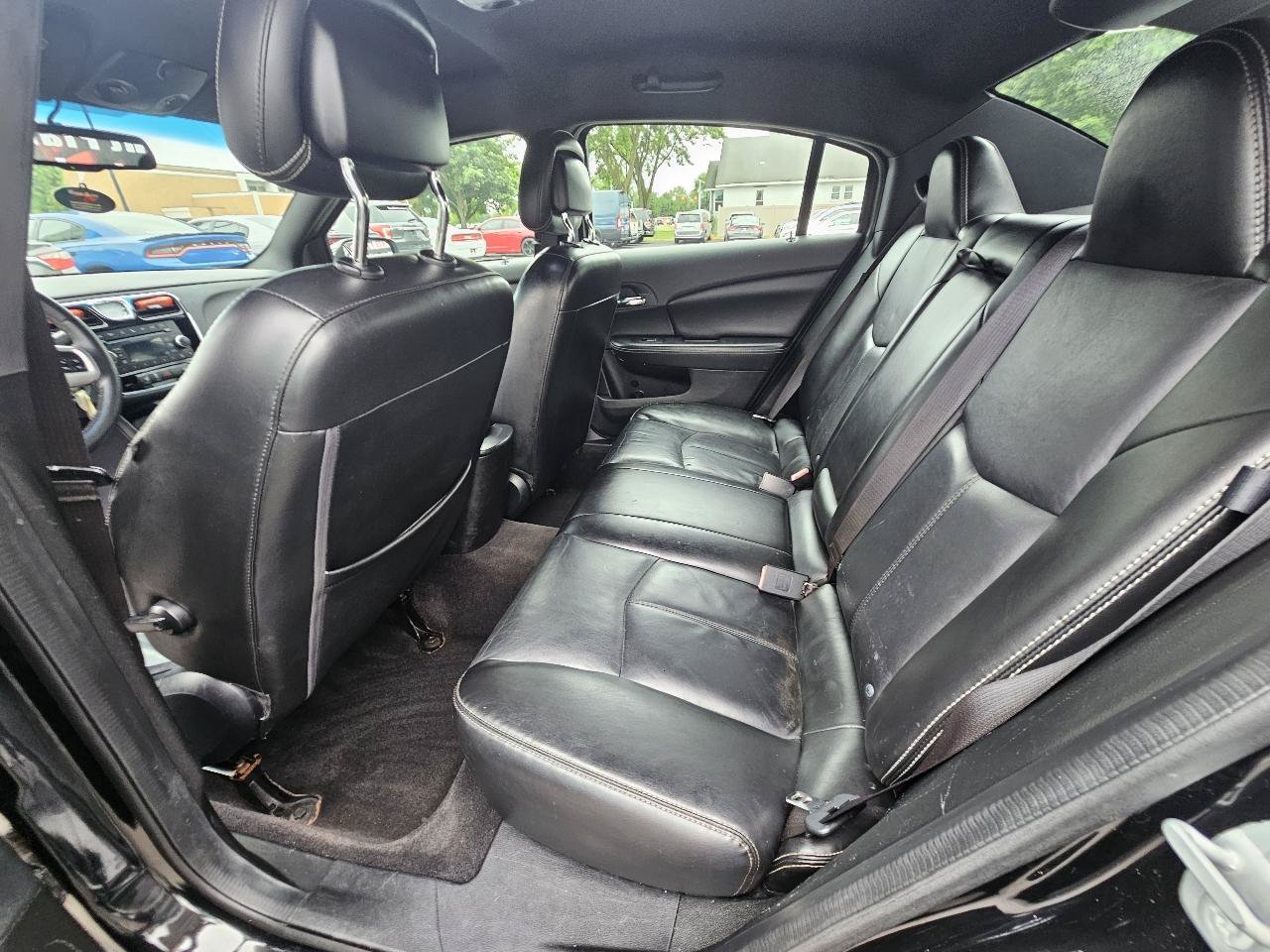 Used 2014 Chrysler 200 Limited FWD image 22