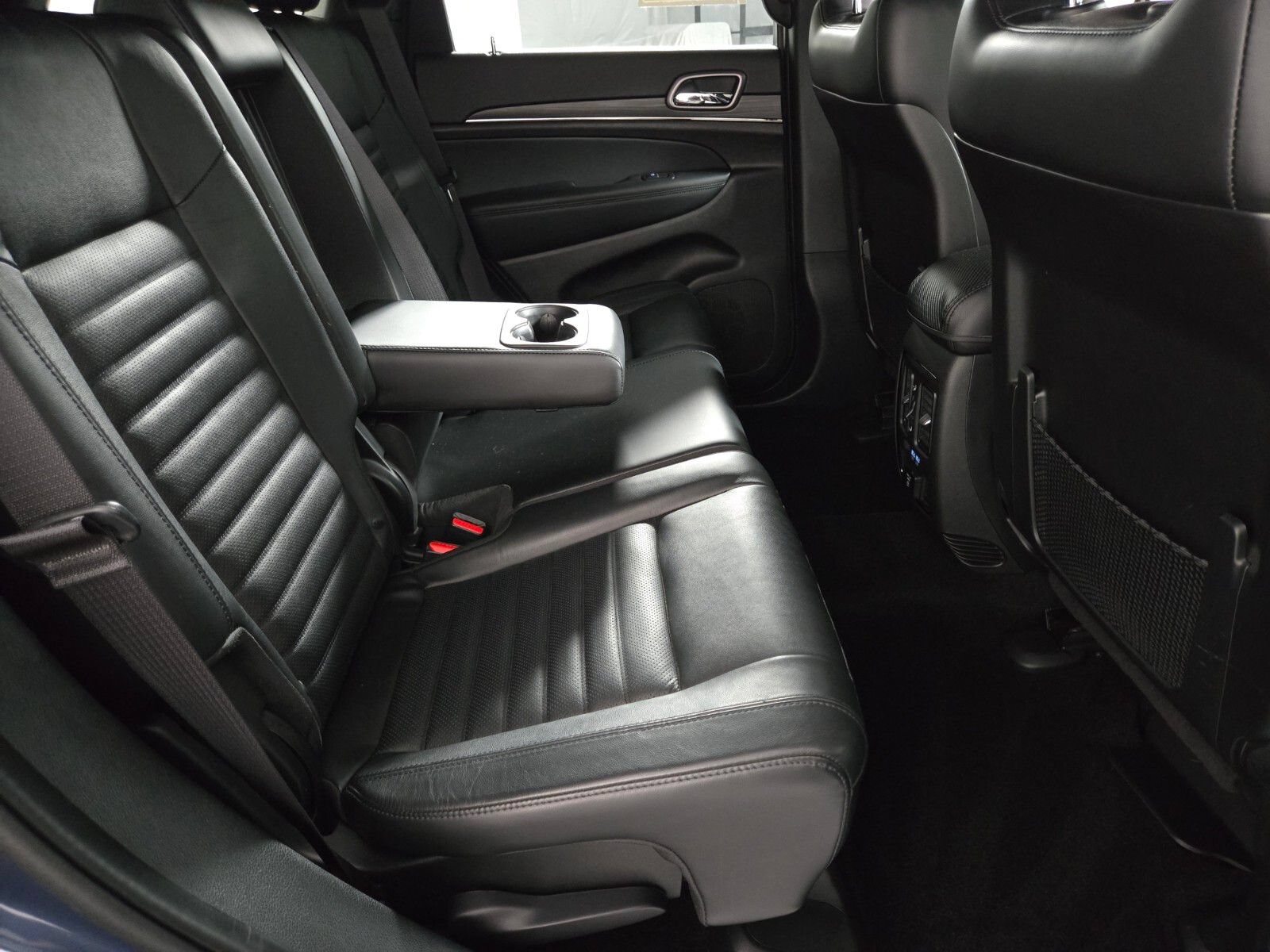 Used 2021 Jeep Grand Cherokee Limited X AWD/4WD image 16