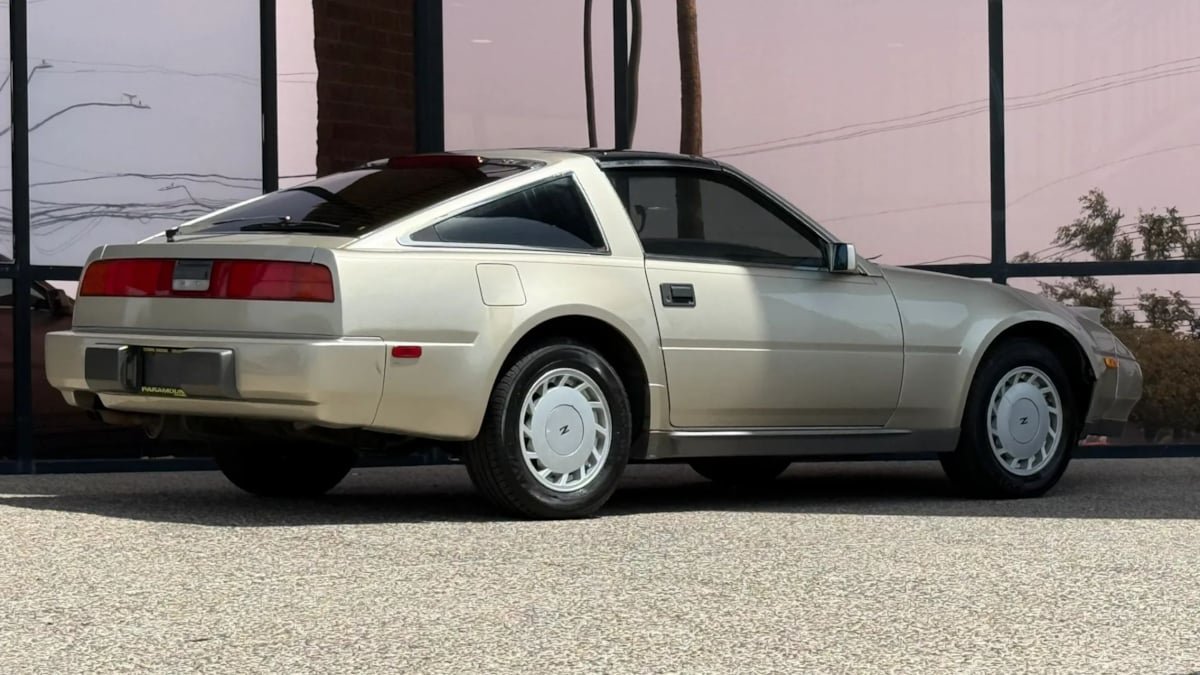 Used 1988 Nissan 300ZX GS RWD image 12