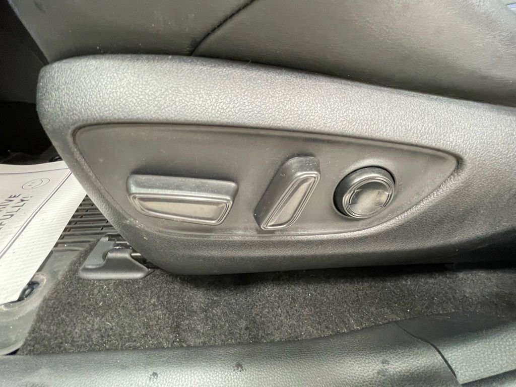 Used 2023 Toyota RAV4 XSE image 17