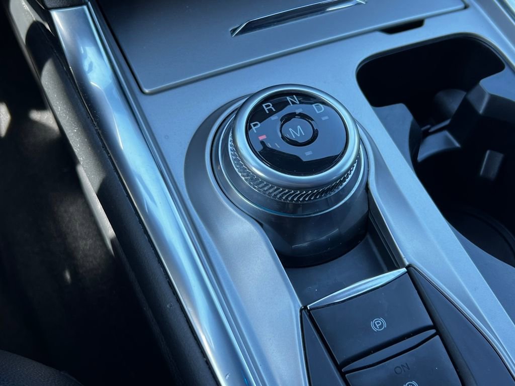 Used 2020 Ford Explorer XLT w/ Equipment Group 202A image 33