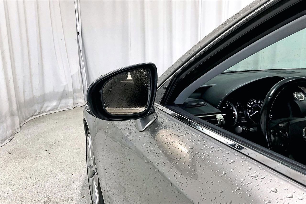 Used 2016 Lexus IS 300 AWD w/ Premium Package image 10