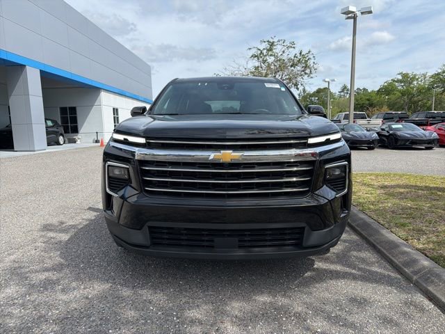 Certified 2025 Chevrolet Traverse LT FWD image 2