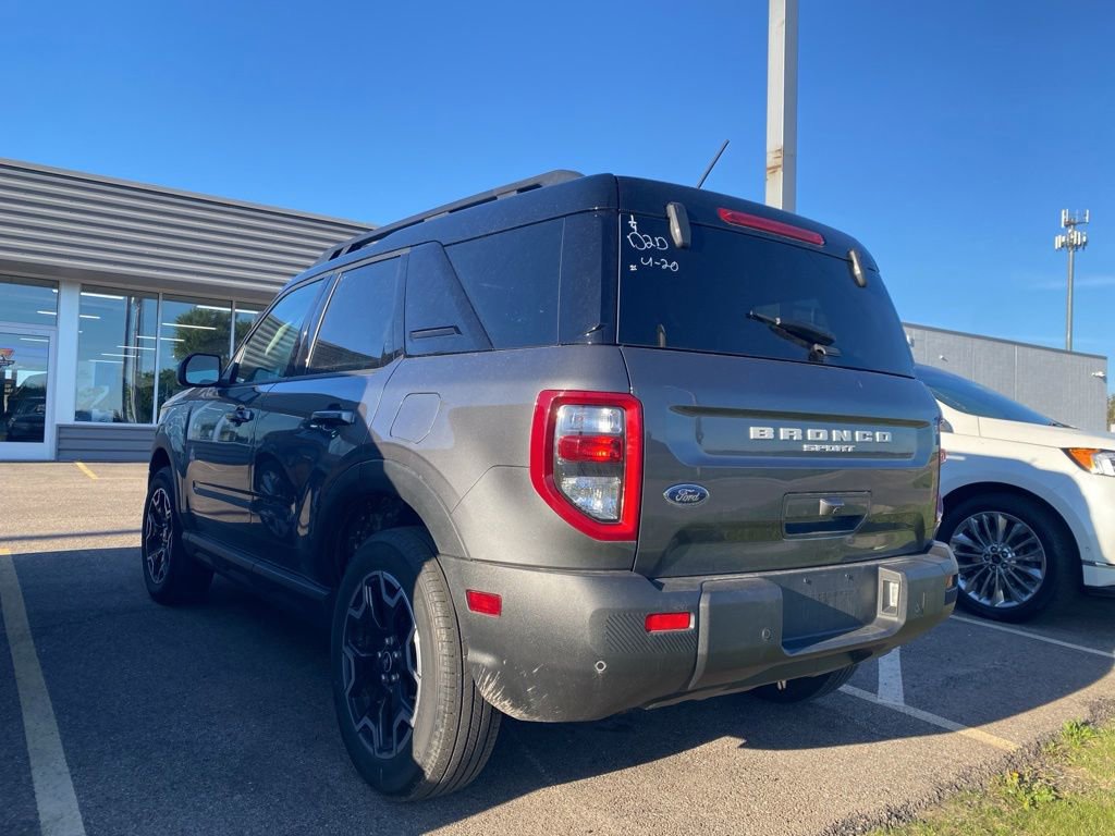 Used 2025 Ford Bronco Sport Outer Banks AWD/4WD image 12