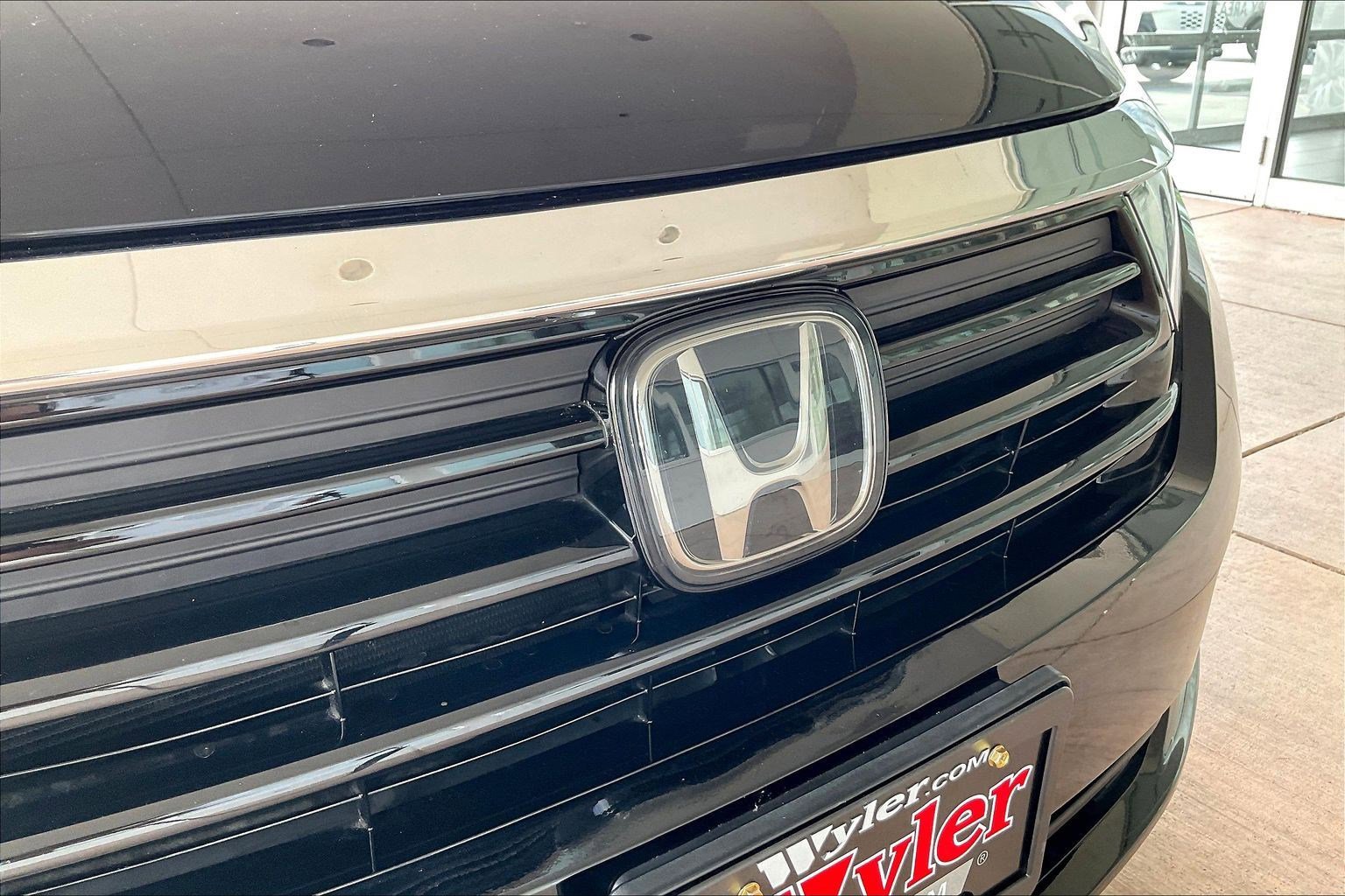 Used 2023 Honda Odyssey Touring image 32