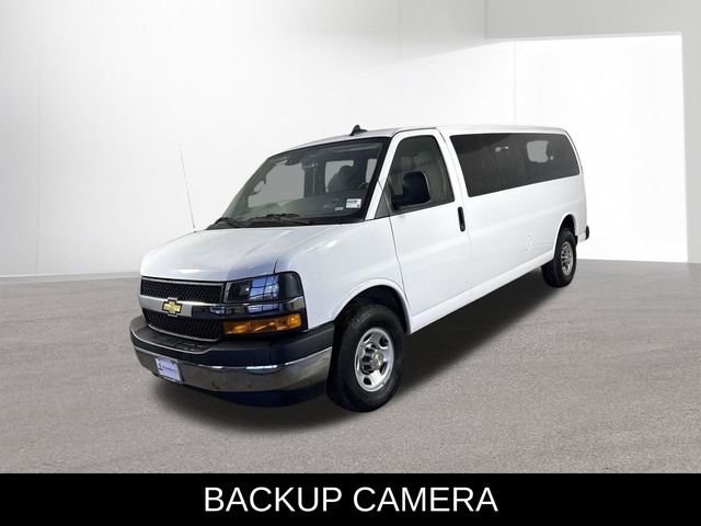 Used 2024 Chevrolet Express 3500 LT w/ LT Preferred Equipment Group RWD image 2
