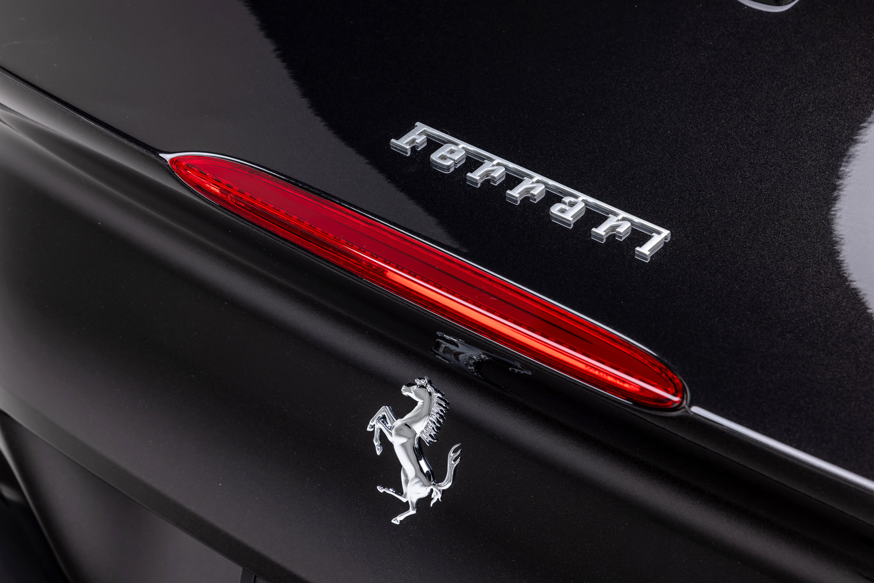 Certified 2023 Ferrari Portofino M RWD image 41
