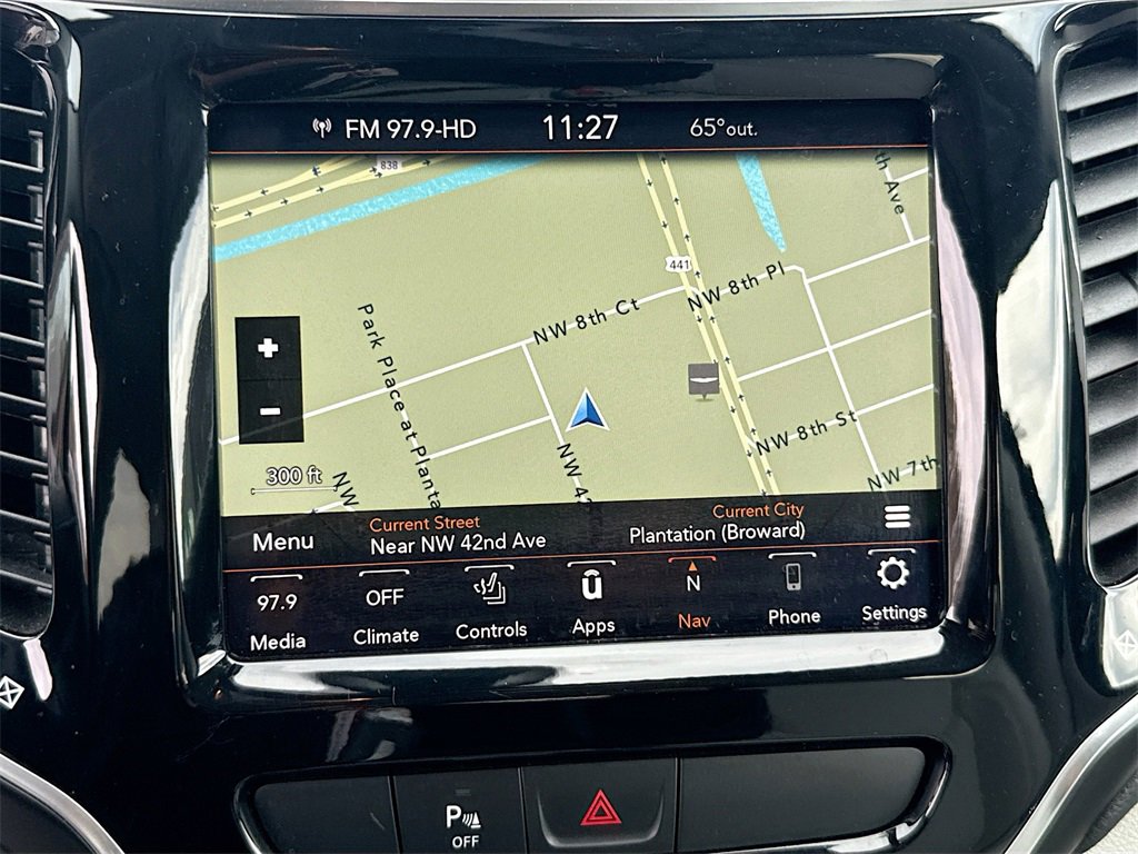 Used 2020 Jeep Cherokee Limited image 14