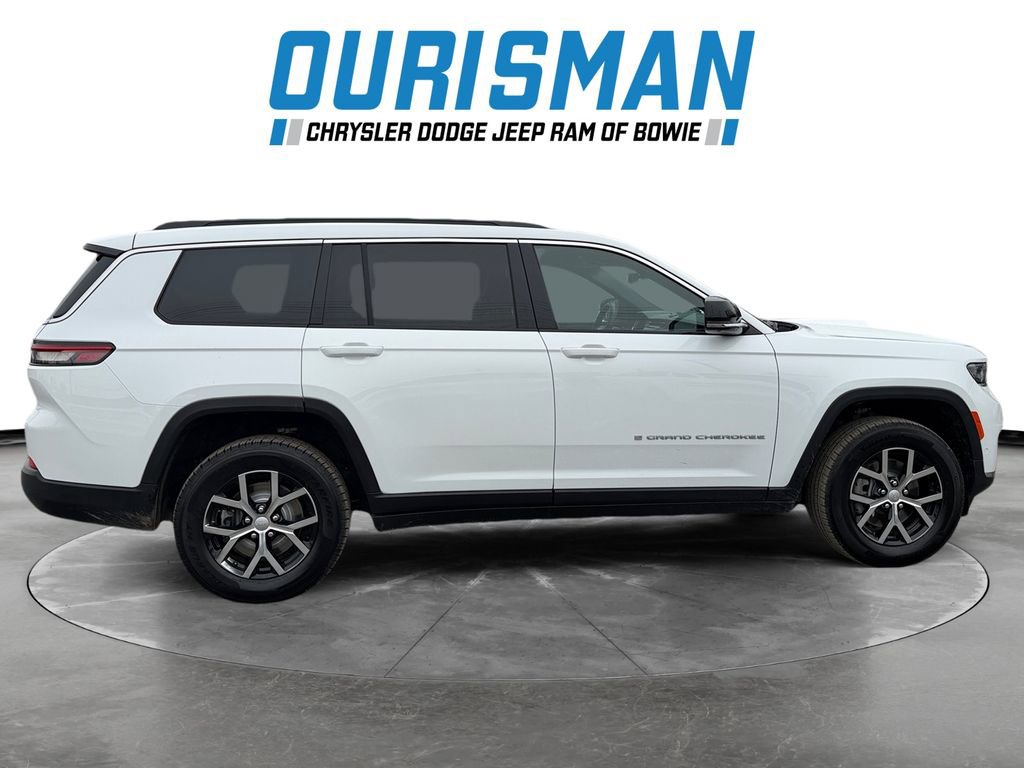 Used 2024 Jeep Grand Cherokee L Limited w/ Luxury Tech Group II image 7