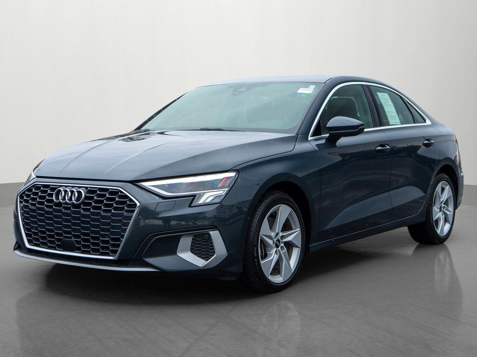 Used 2024 Audi A3 2.0T Premium image 3