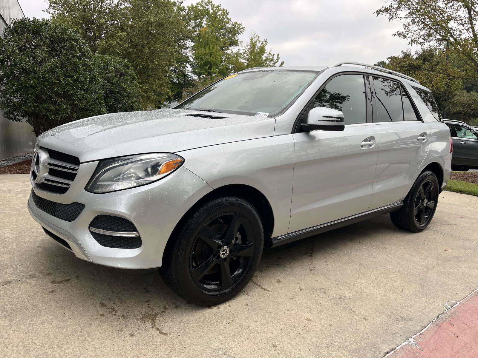 Used 2018 Mercedes-Benz GLE 350 4MATIC image 3