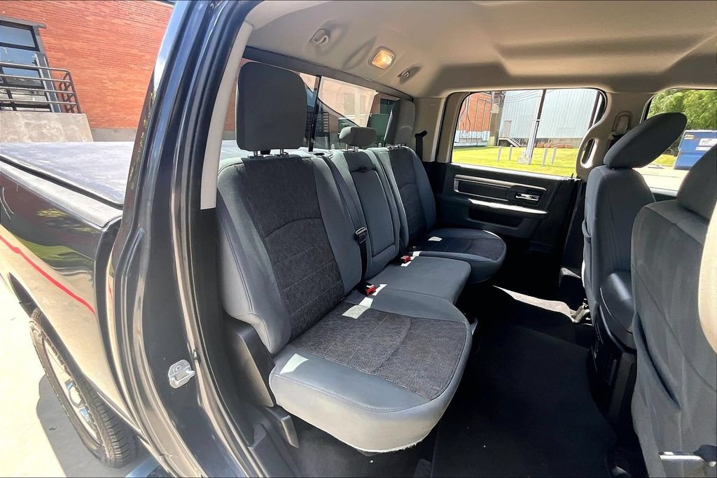 Used 2016 RAM 1500 SLT RWD image 37