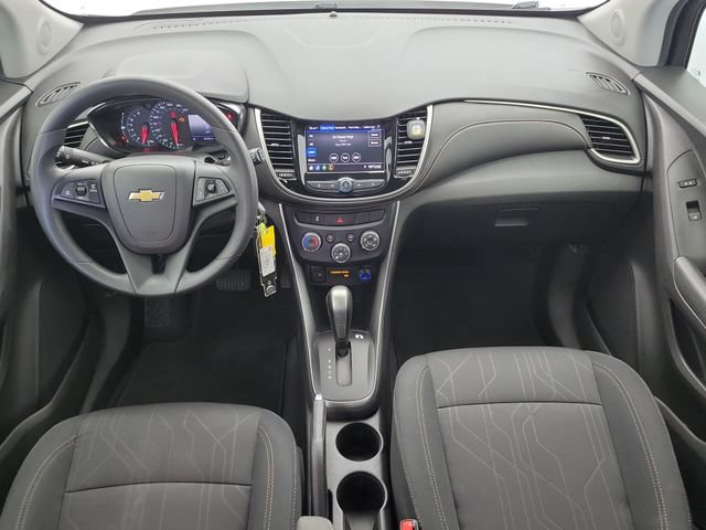 Used 2020 Chevrolet Trax LT w/ LPO, Cargo Package FWD image 16