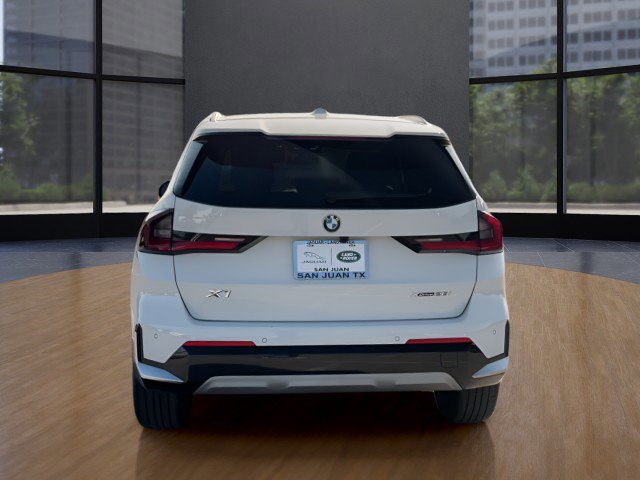 Used 2025 BMW X1 xDrive28i image 4