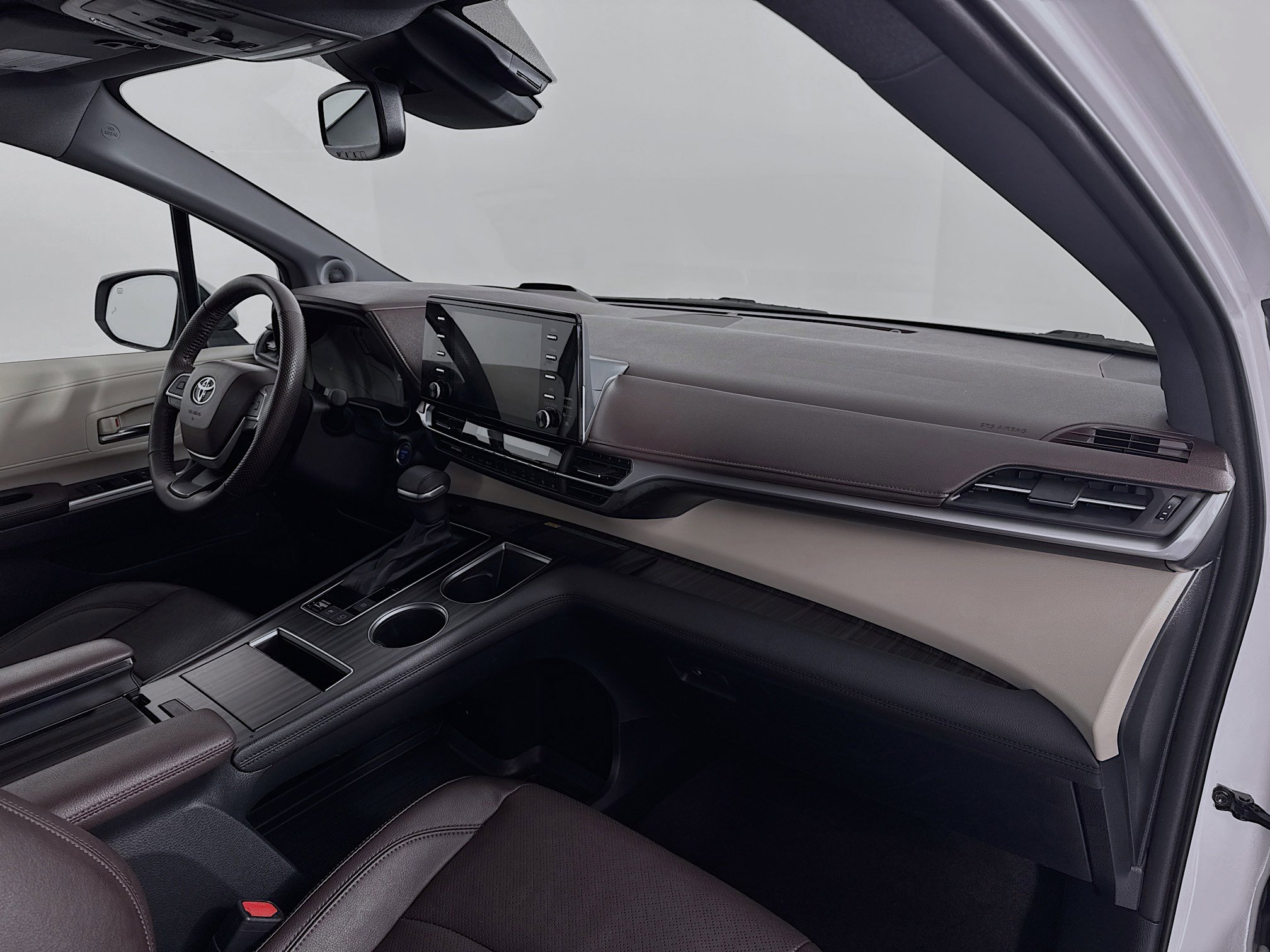 Used 2022 Toyota Sienna Platinum image 33