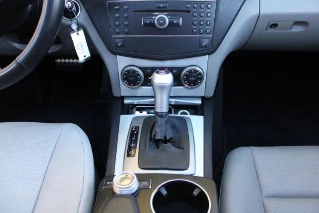 Used 2008 Mercedes-Benz C 300 Sedan image 14