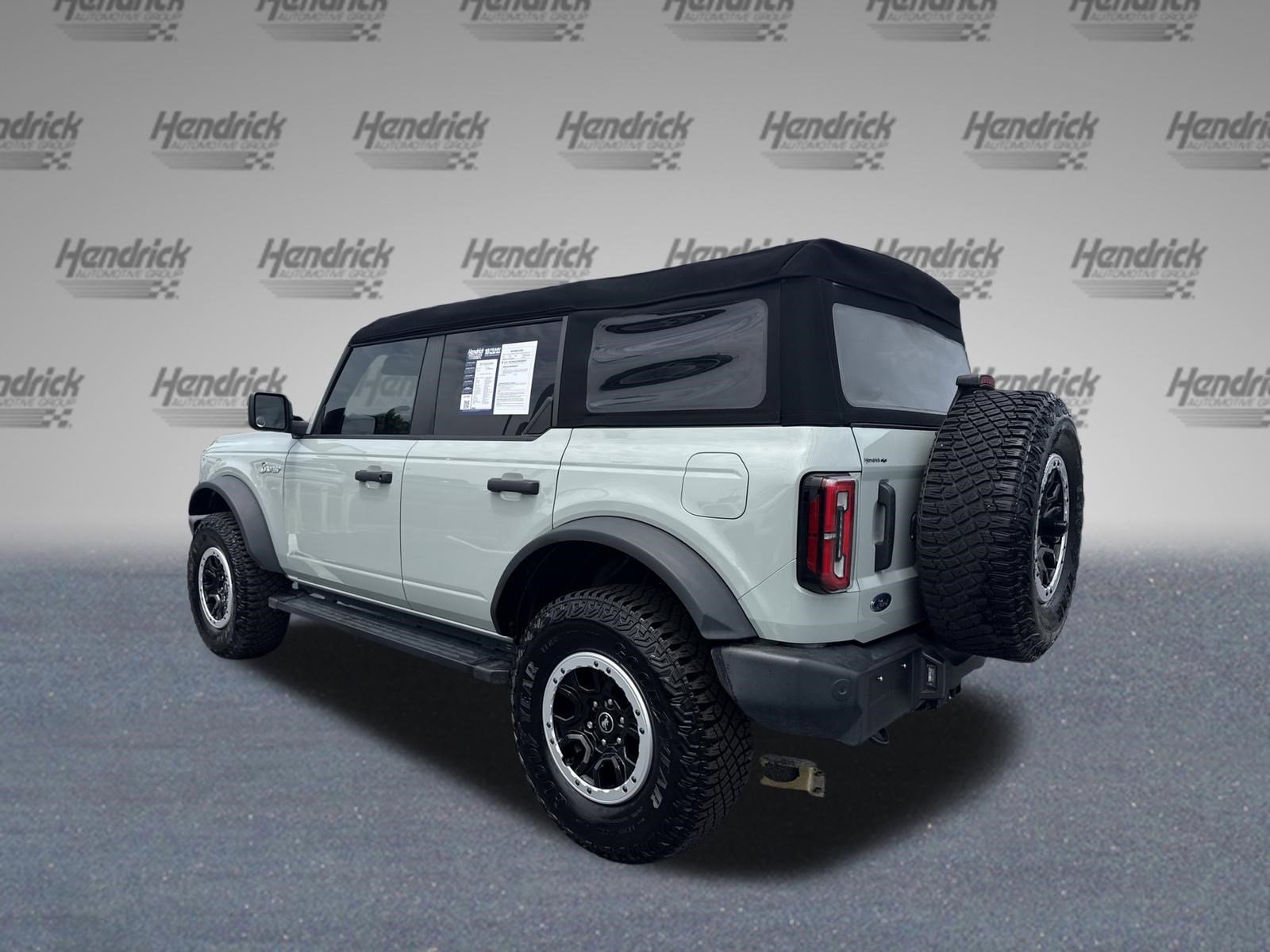 Used 2024 Ford Bronco Big Bend w/ Sasquatch Package AWD/4WD image 8