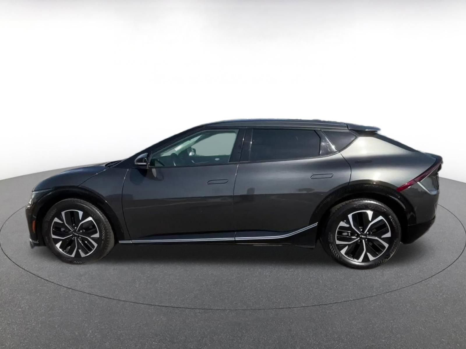 Used 2023 Kia EV6 Wind image 9