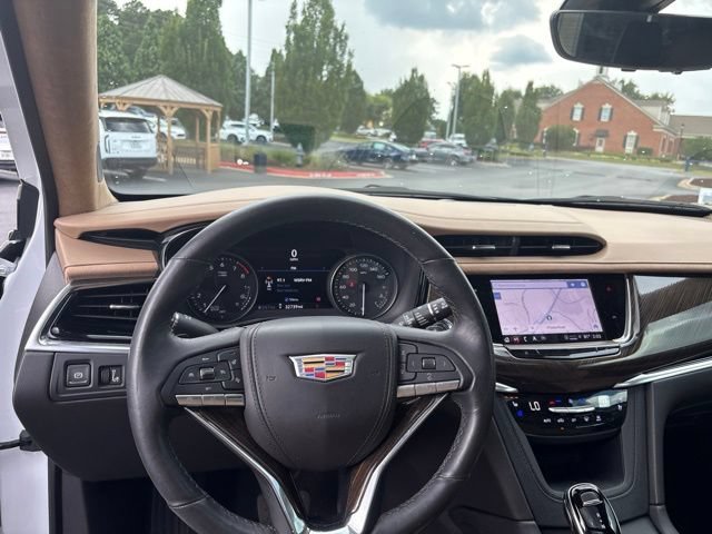 Used 2024 Cadillac XT6 Premium Luxury w/ Platinum Package FWD image 13