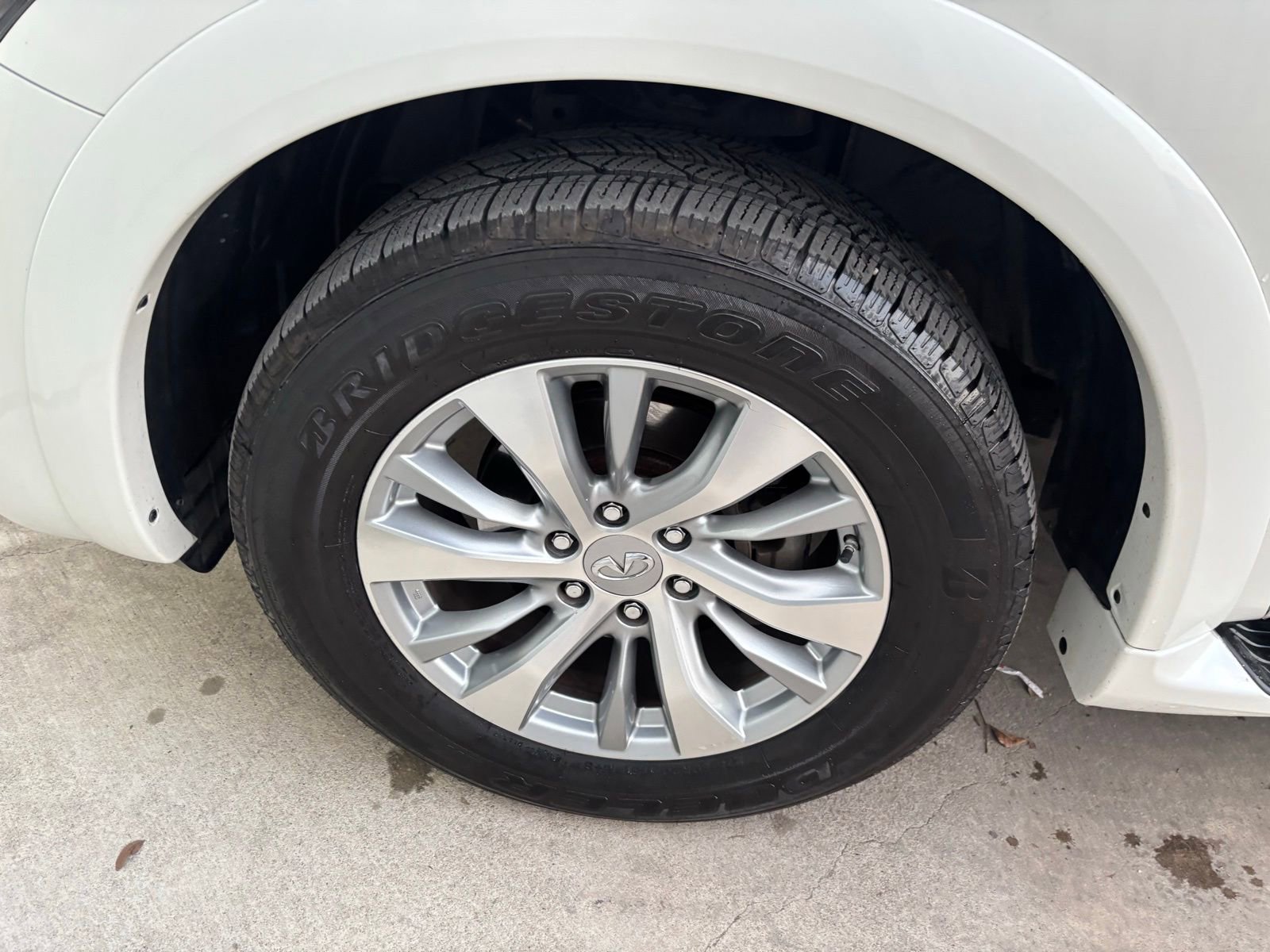 Used 2016 INFINITI QX80 2WD w/ Signature Edition Package image 11