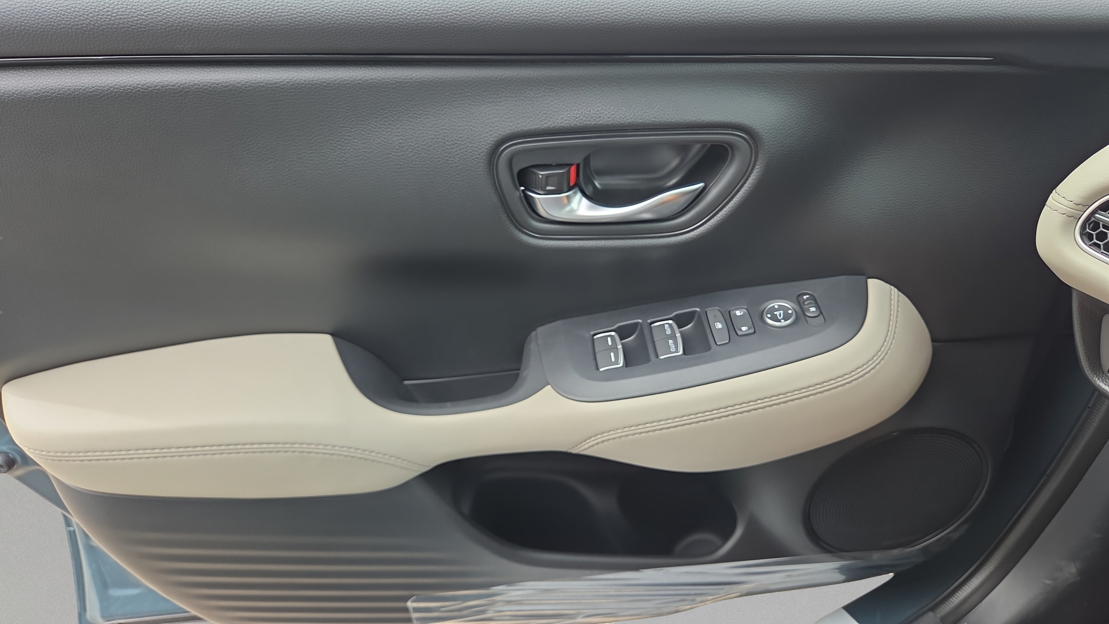 New 2027 Honda HR-V EX-L image 32