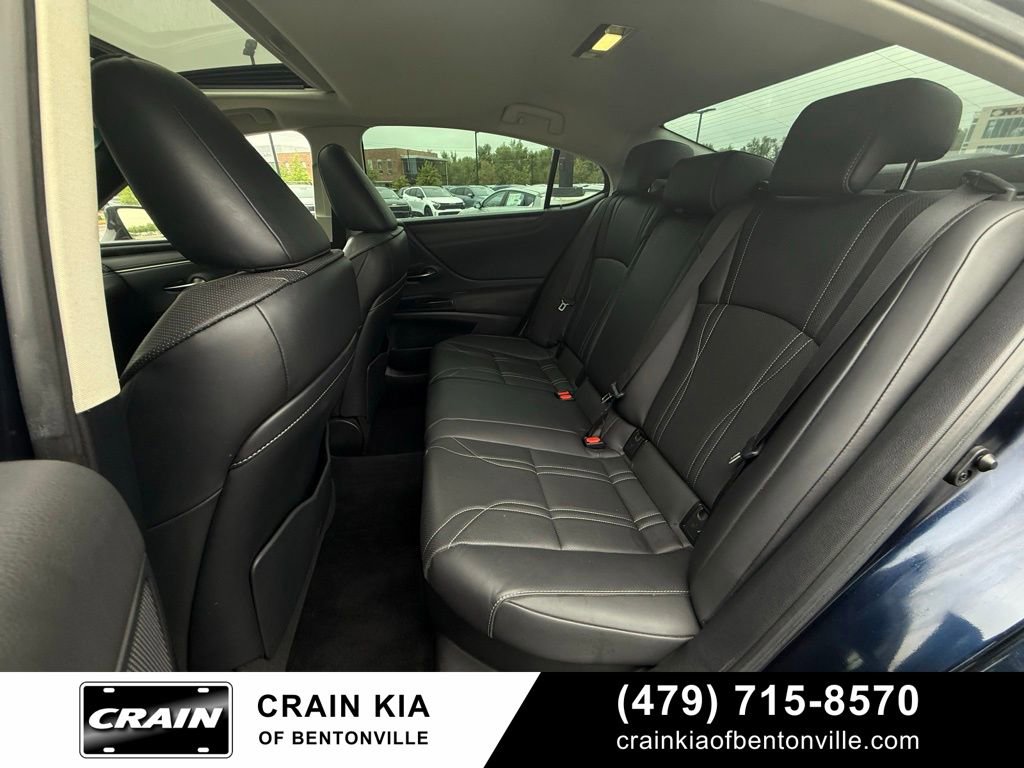 Used 2023 Lexus ES 300h w/ Accessory Package (Z2) FWD image 25