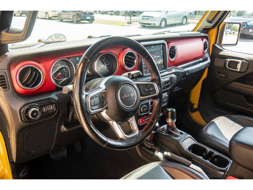 Used 2021 Jeep Wrangler Unlimited Rubicon w/ Dual Top Group AWD/4WD image 11