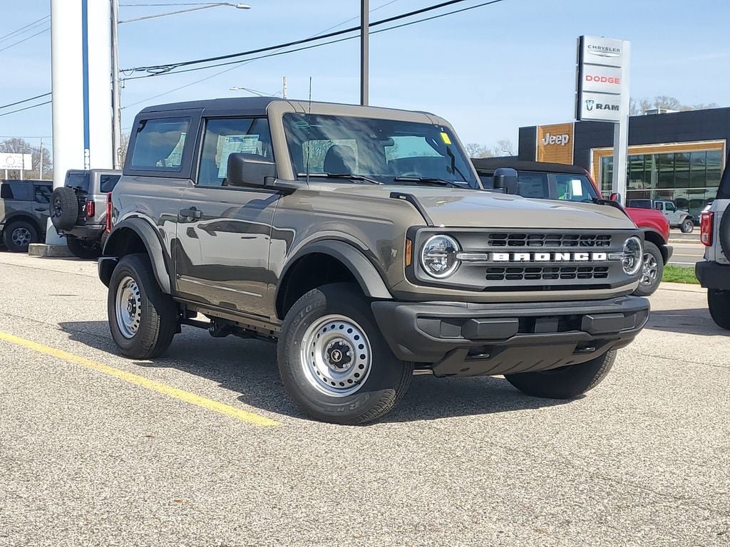 New 2026 Ford Bronco 2-Door AWD/4WD image 32
